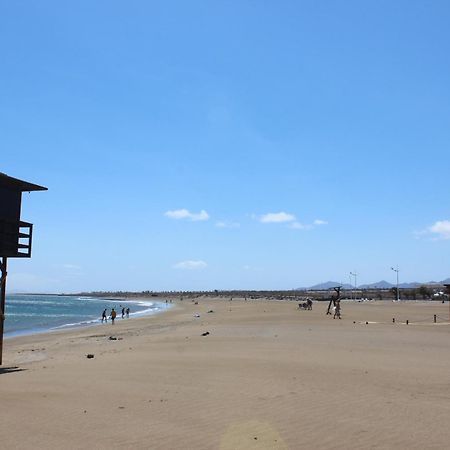 2Br Terrace Home - 10 Min Walk To The Beach Playa Honda  Extérieur photo